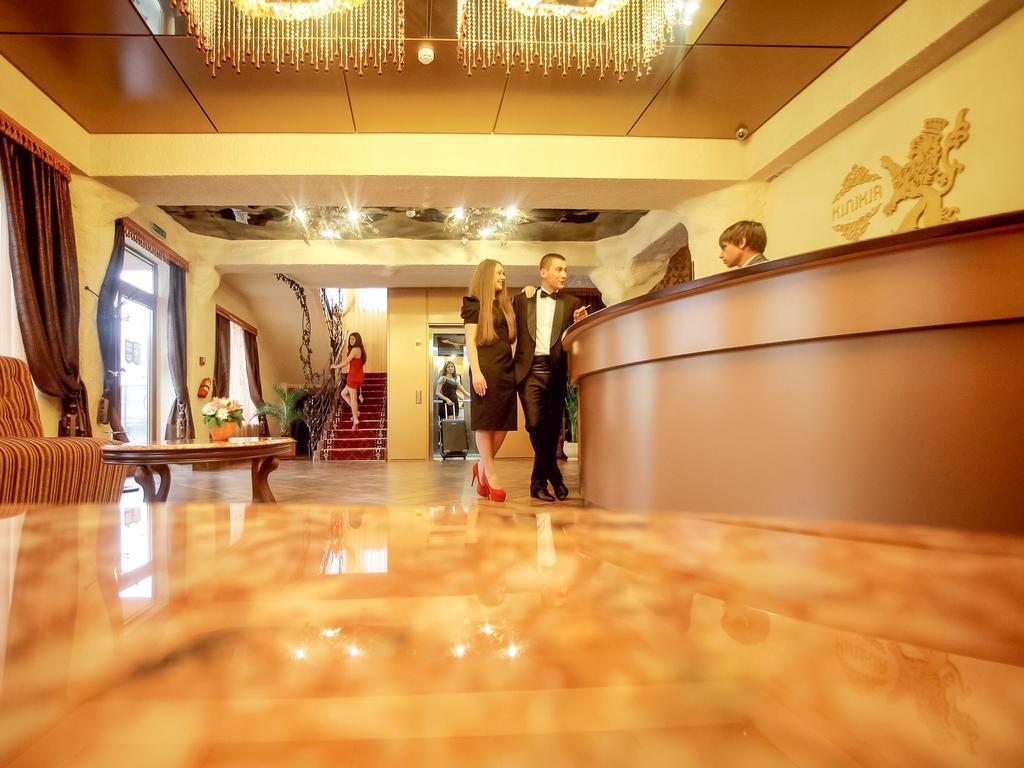 Hotel Kilikiya อุชโฮรอด ภายนอก รูปภาพ
