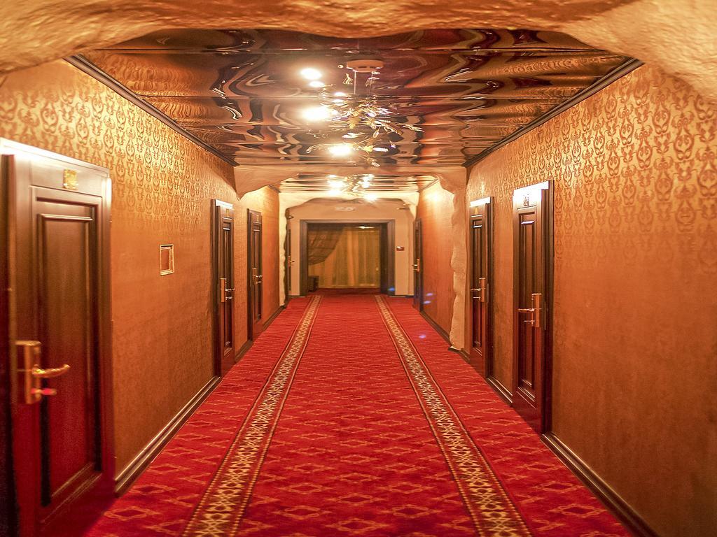 Hotel Kilikiya อุชโฮรอด ภายนอก รูปภาพ