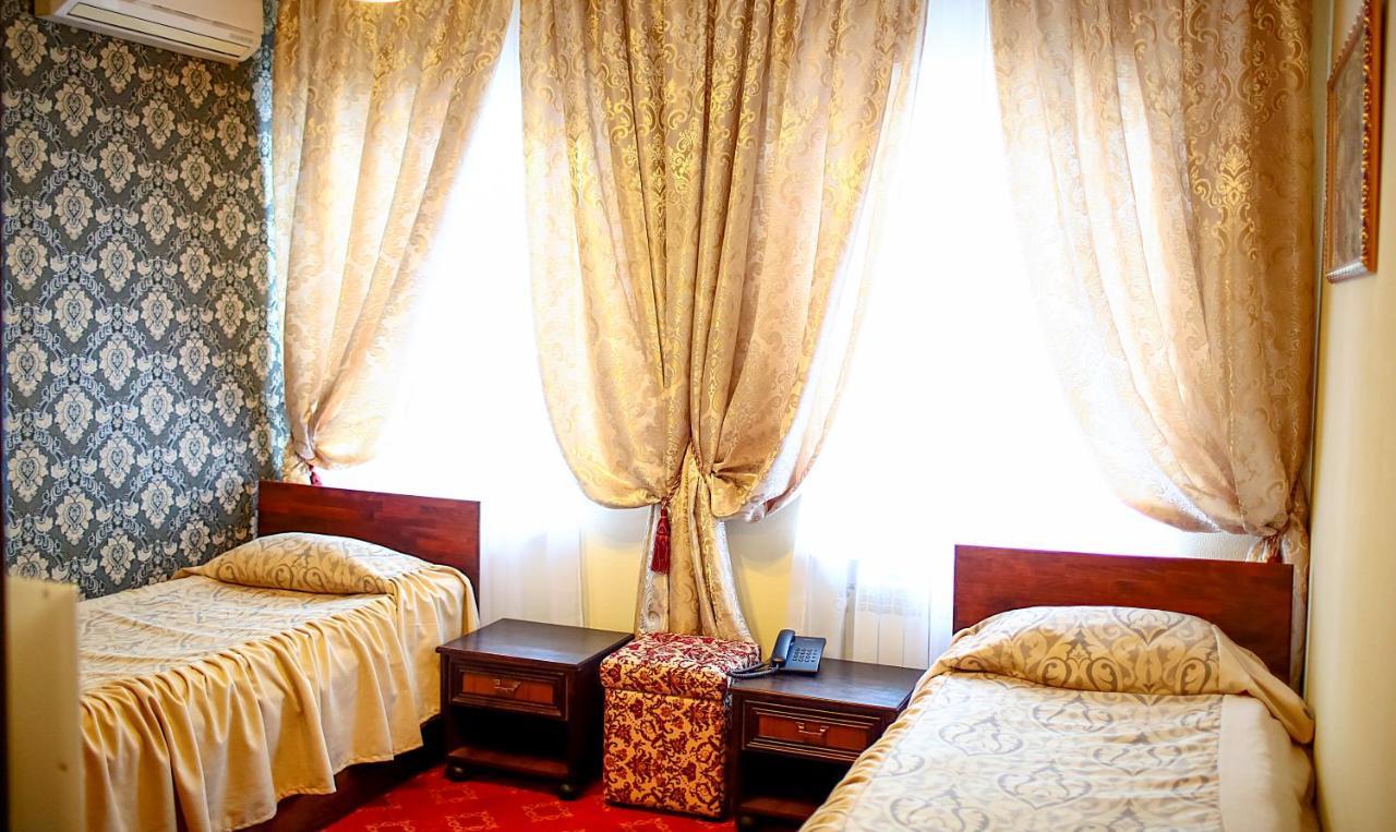 Hotel Kilikiya อุชโฮรอด ภายนอก รูปภาพ